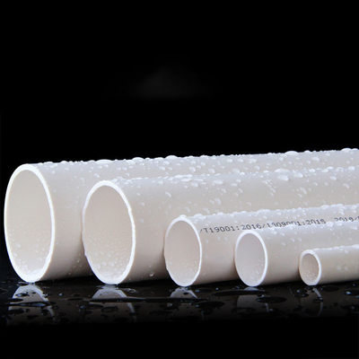 Tuyau en plastique épaissi blanc adhésif d'eau potable du drain de PVC DN40 DN63 UPVC