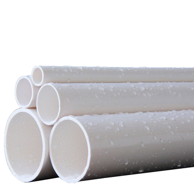 Les canalisations de haute qualité de matière première sifflent des tuyaux de drainage de PVC