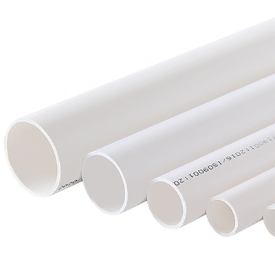 Tuyau en plastique blanc de drainage de PVC de diamètre pour l'approvisionnement et le drainage en eau