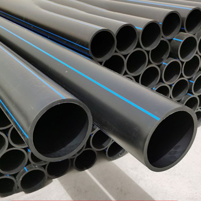 Les tuyaux en plastique de drainage d'approvisionnement en eau de HDPE ont adapté la bonne résistance aux besoins du client de taille
