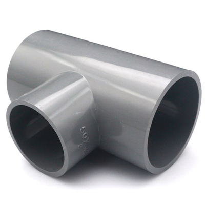 Les garnitures de tube de PVC de gris DN20 25 le tuyau 32 40 50 63 75 90 réduisant la pièce en t ont adapté aux besoins du client